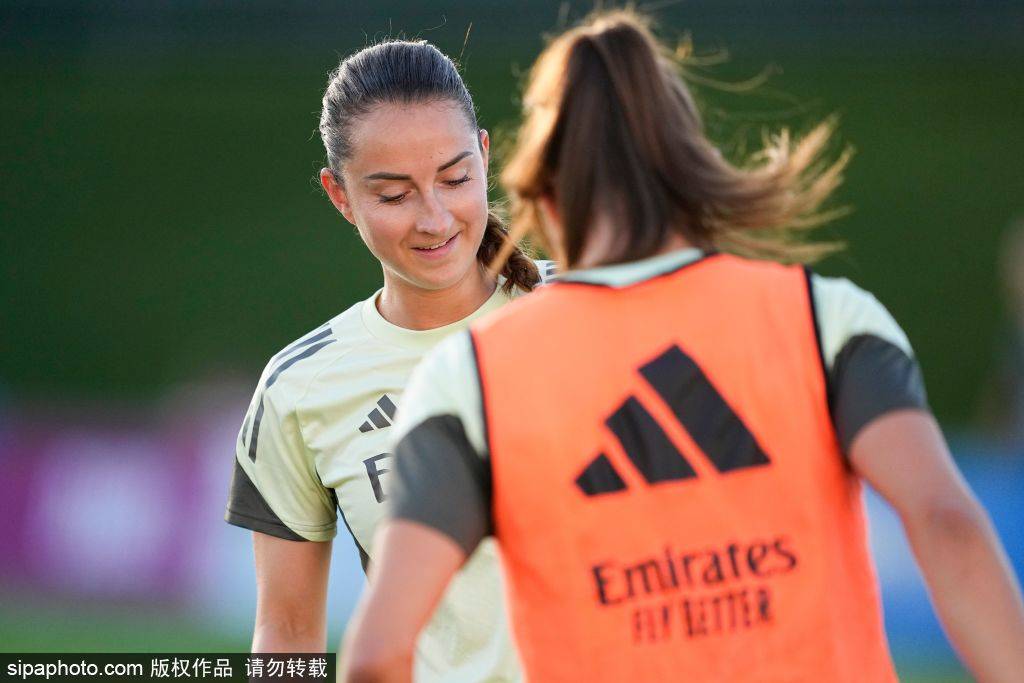 皇马女足欧冠首秀狂胜罗马，主帅揭秘背后故事